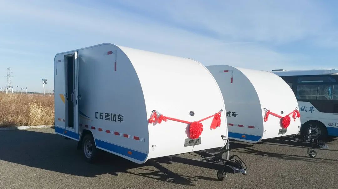 交车！乐天堂官网考试车批量交付吉林省白城市公安局交管部门