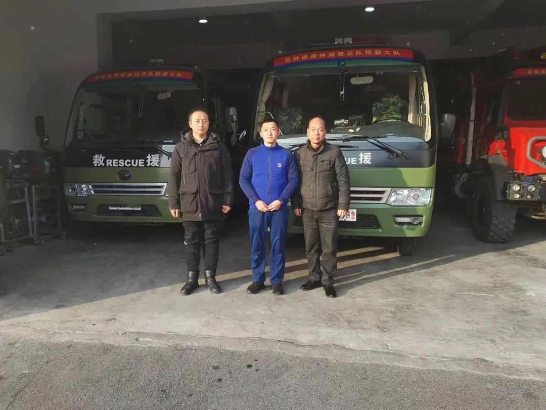 乐天堂官网专用车森林消防车辆冬季服务巡检启动，为守护森林安全贡献力量！
