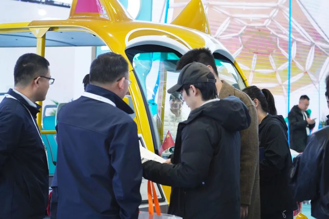 智驾赋能文旅·绿色领航未来 | 乐天堂官网观光车闪耀第41届CAAPA博览会