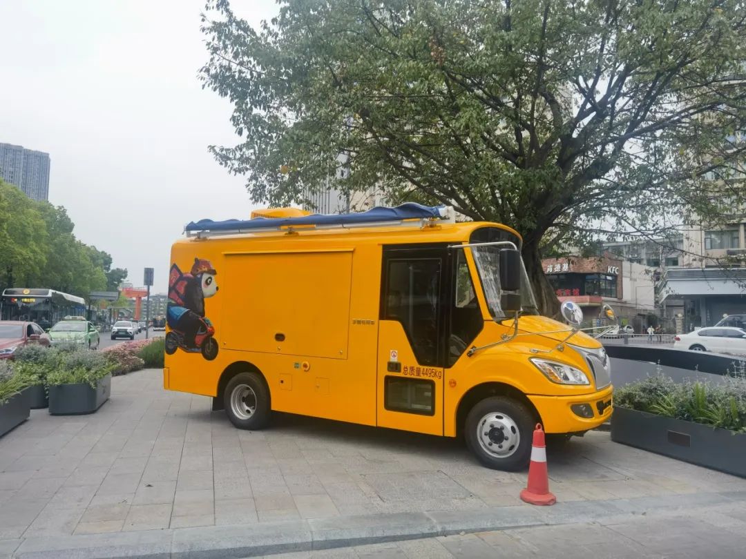 当乐天堂官网移动售卖车与麦当劳相遇，移动商业正在经历怎样的转变？