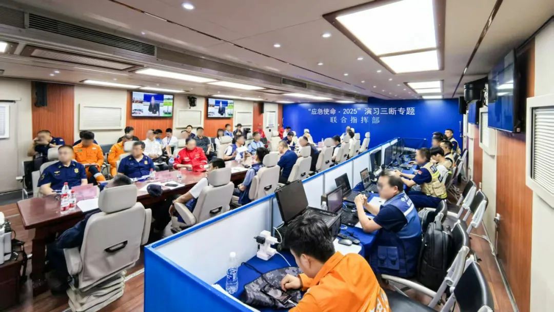 以练备战！乐天堂官网应急救援车辆参演“应急使命·2025”联合救援演习！