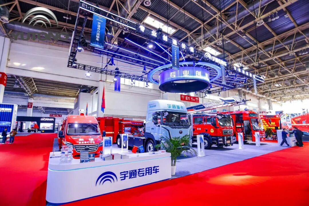 科技赋能实战！乐天堂官网专用车亮相第二十一届国际消防展